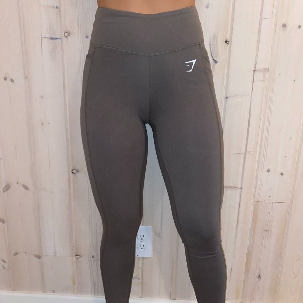 Gymshark Green pocket leggings